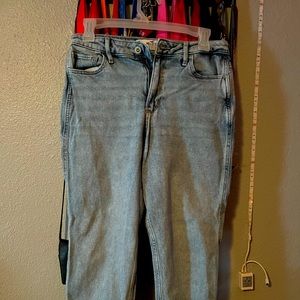 Hollister blue Mom Jeans size R5